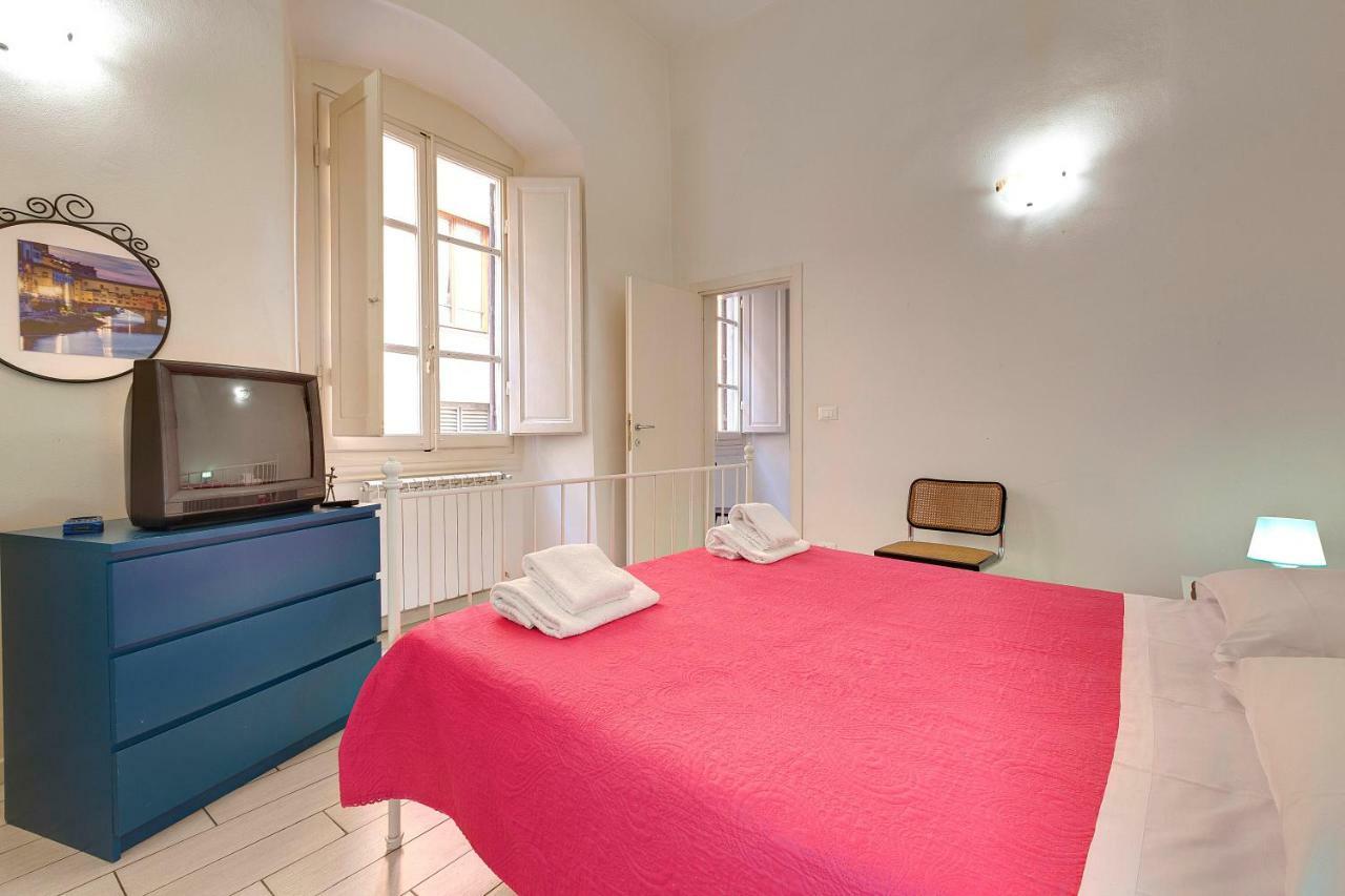Appuntamento A Ponte Vecchio Apartment ฟลอเรนซ์ ภายนอก รูปภาพ